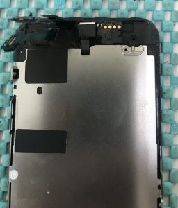 スマホスピタル博多駅前店 iPhoneSE 画面交換 6