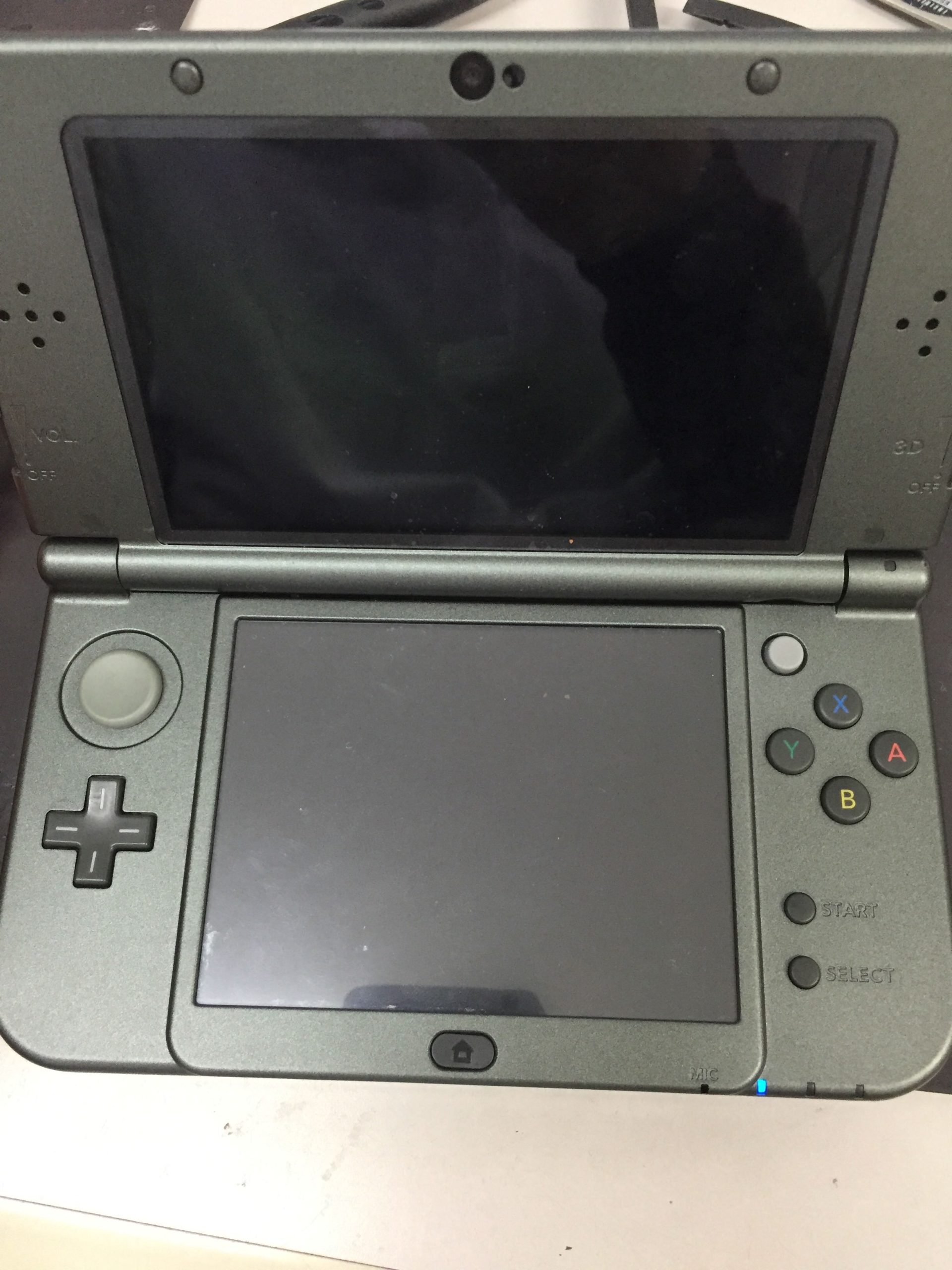 3DS 電源ははいるが画面が映らない・・・ | スマホ・iphone修理
