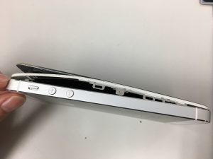 iPhone分解画像