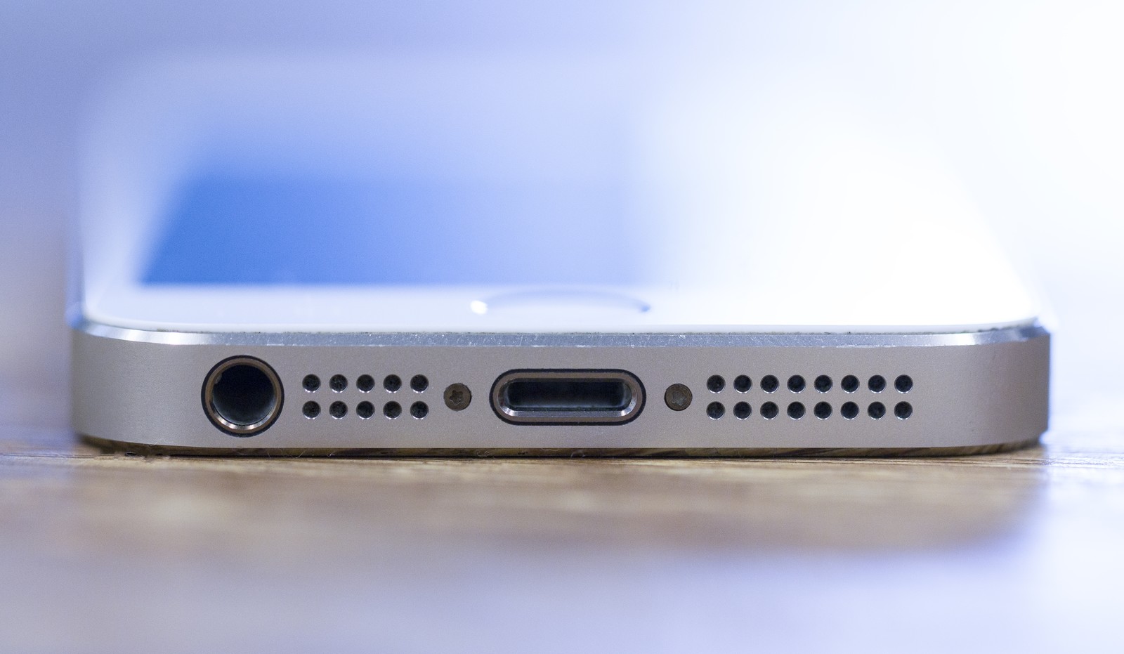 充電が出来ない 修理 充電が出来ない 電源が入らない原因は様々あります スマホスピタル