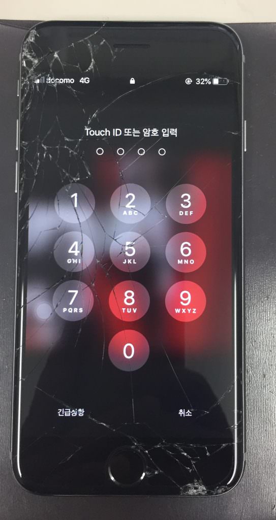iPhone7 画面交換修理 スマホスピタル博多駅前店