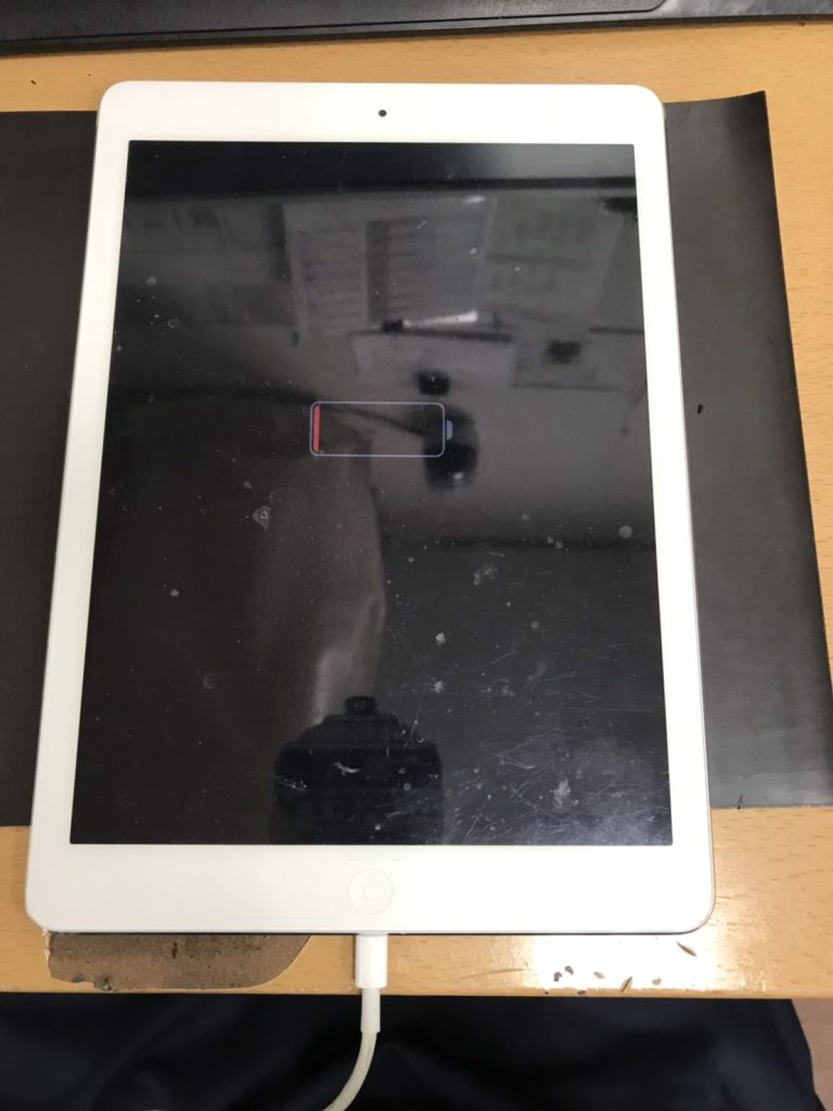 電源が入らないiPad