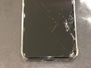 iPhoneXガラスの割れ