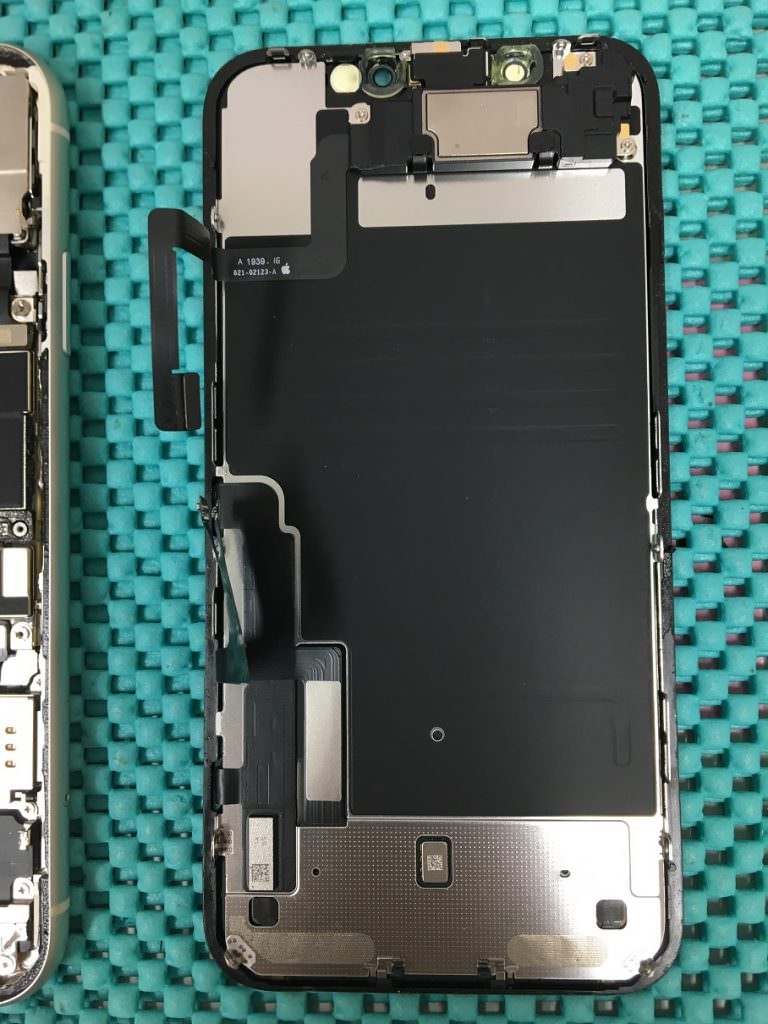 スマホスピタル博多駅前店 iPhone11 画面交換