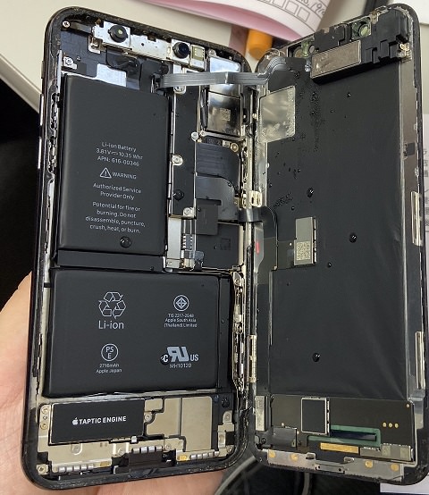 スマホスピタル博多駅前店 iPhoneX 水没