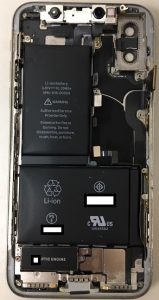 スマホスピタル博多駅前店 iPhoneX バッテリー膨張