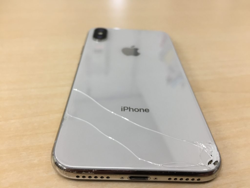 iPhoneX　背面ガラス割れ