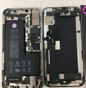 スマホスピタル博多駅前店 iPhone Xs アウトカメラ交換修理 展開中