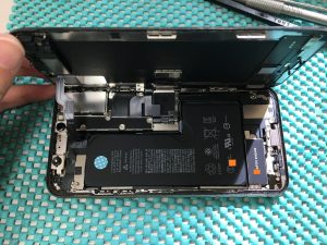 スマホスピタル博多駅前店 iPhone X 画面交換修理