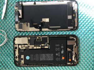 スマホスピタル博多駅前店 iPhone X 画面交換修理