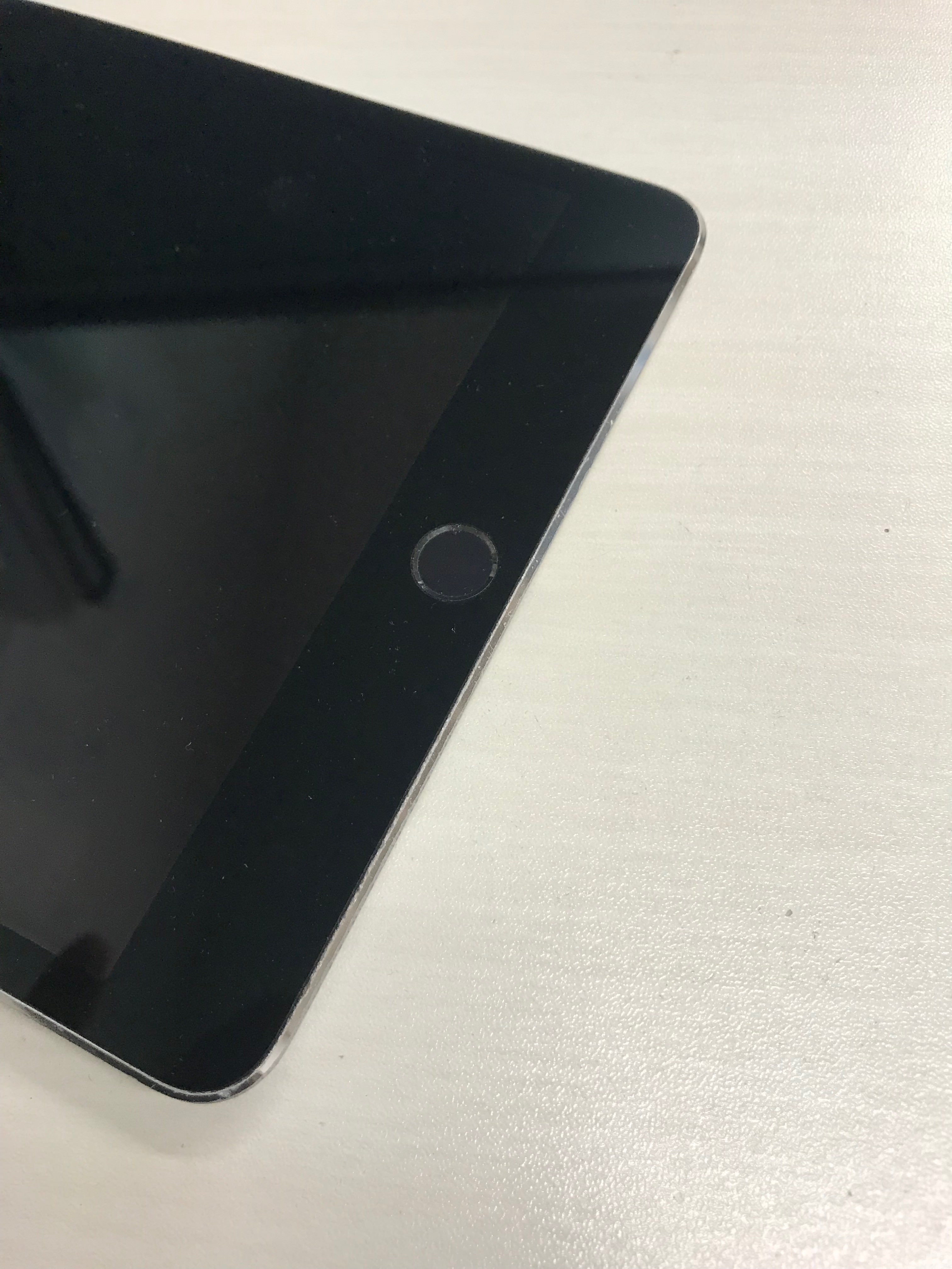 iPadのボタン陥没は修理で直せます。 | スマホ・iphone修理のスマ ...