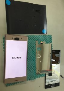 Xperia XZ1 画面交換　スマホスピタル博多駅前店