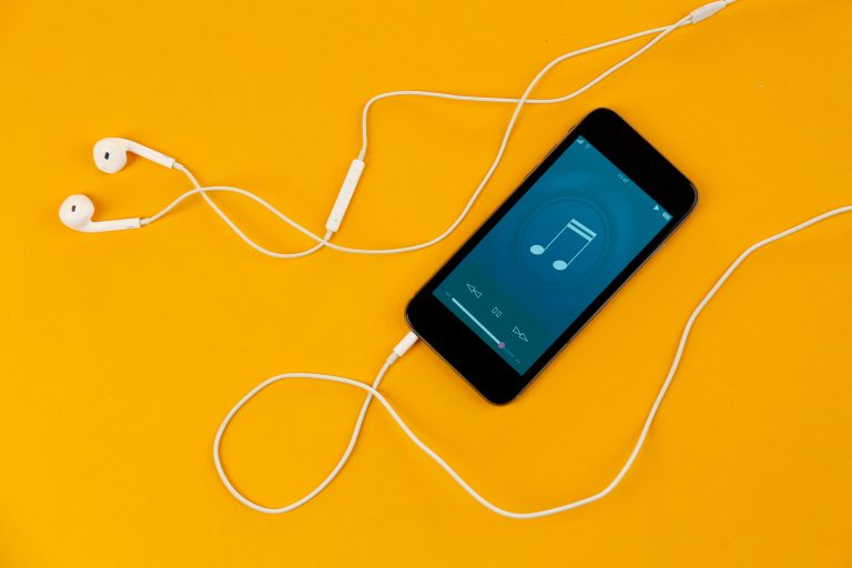 スマホから音が出ない?確認すべきこと7選と修理方法を解説! スマホ・iphone修理のスマホスピタル スマホから音が出ない?確認すべきこと7選と修理方法を解説! スマホ・iphone修理のスマホスピタル
