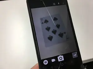 AQUOS sense basicのカメラのピントが合わない
