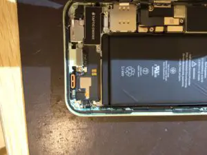 音がほとんど聞こえないiPhone 12のスピーカー