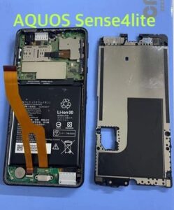 AQUOS　sense4lite