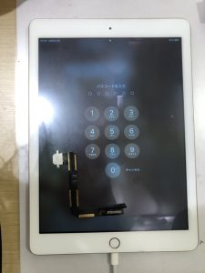 iPad5充電口交換1