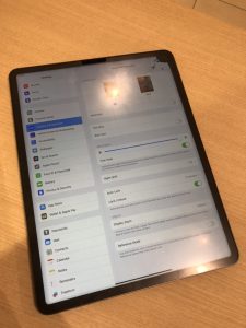 iPadPro12.9第五世代画面交換前１