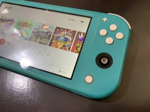 Switch Lite アナログスティック 修理前