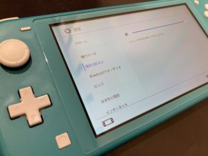 SwitchLite　液晶画面前