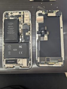 iPhoneXバッテリー膨張2