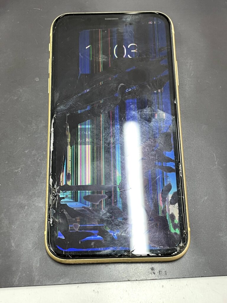 iPhone11 画面 破損