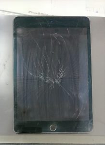 iPadmini5液晶交換