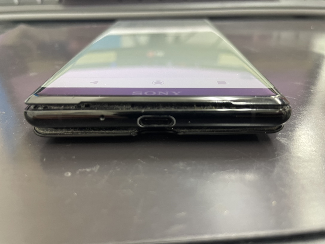 【256GB大容量】iPhone X 本体のみ｜液晶浮きあり｜バッテリー劣化あり Amazon | 【整備済み品】Apple iPhone X 256GB シルバー SIMフリー