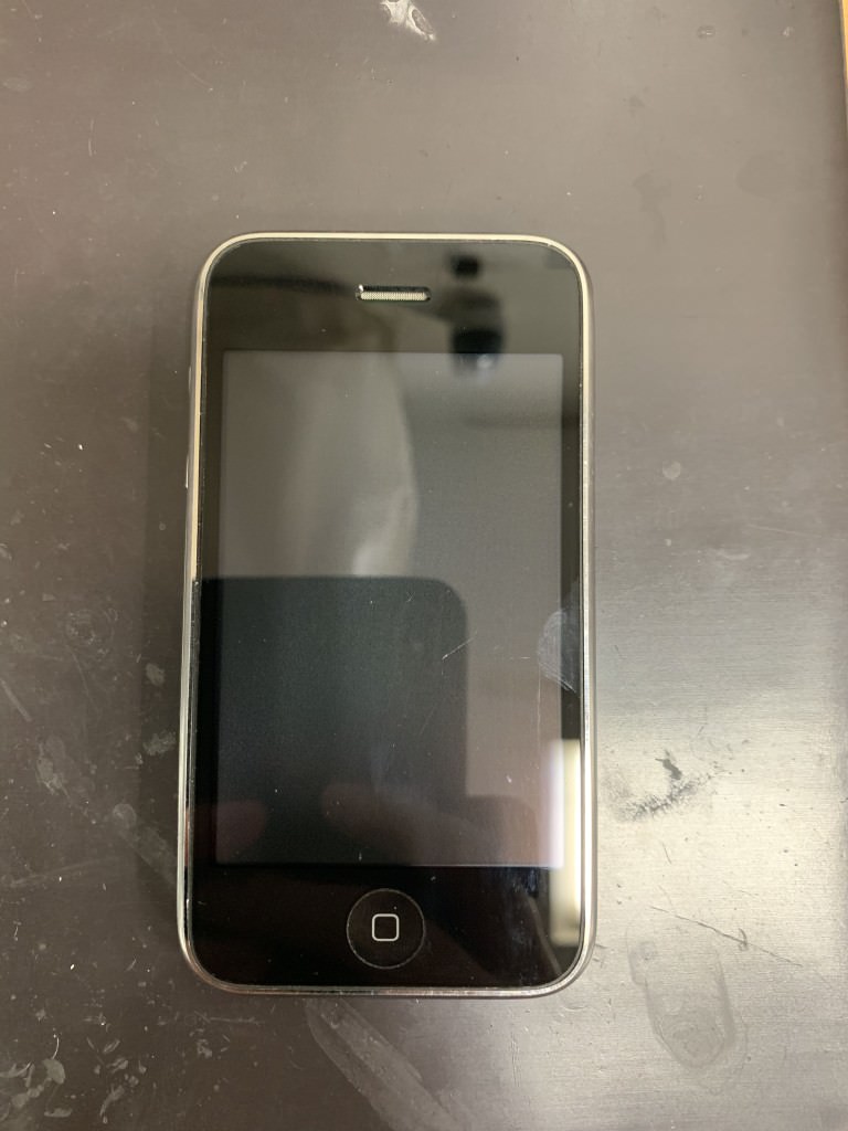 iPhone3G 起動しない