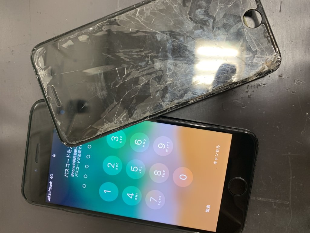 iPhone7 液晶シミ