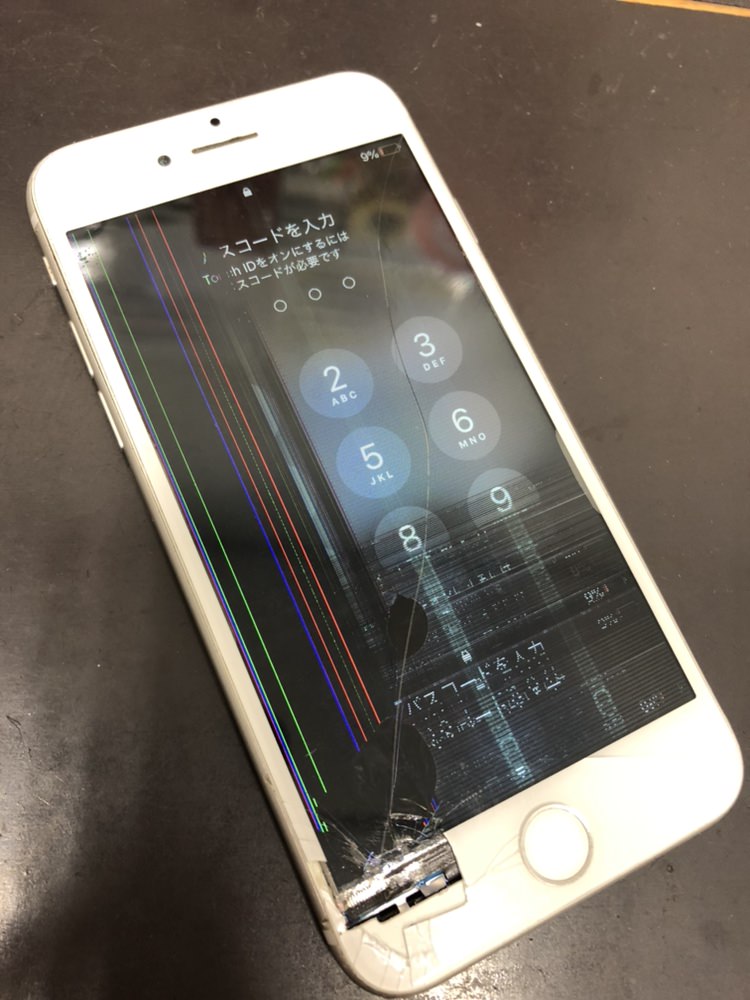 Iphone画面修理 画面が一部剥がれていても使えますが 修理をおすすめしております スマホスピタル奈良