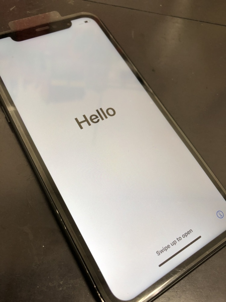 iPhone11 画面割れ 修速 11.03 後