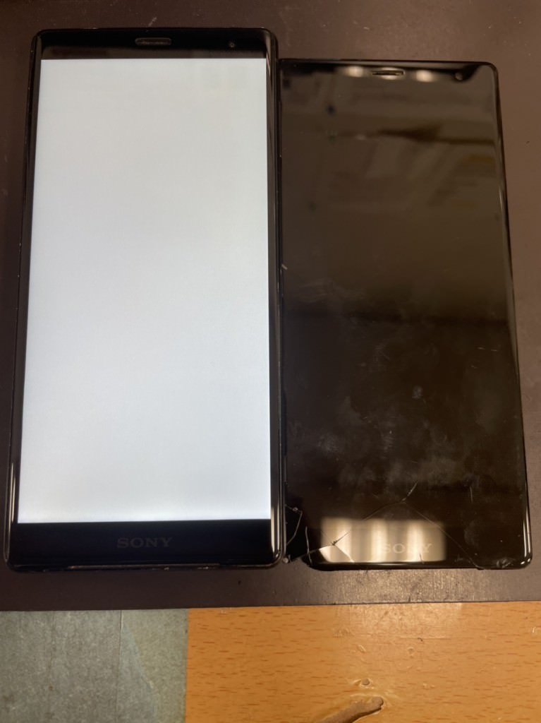 Xperia XZ2 画面修理