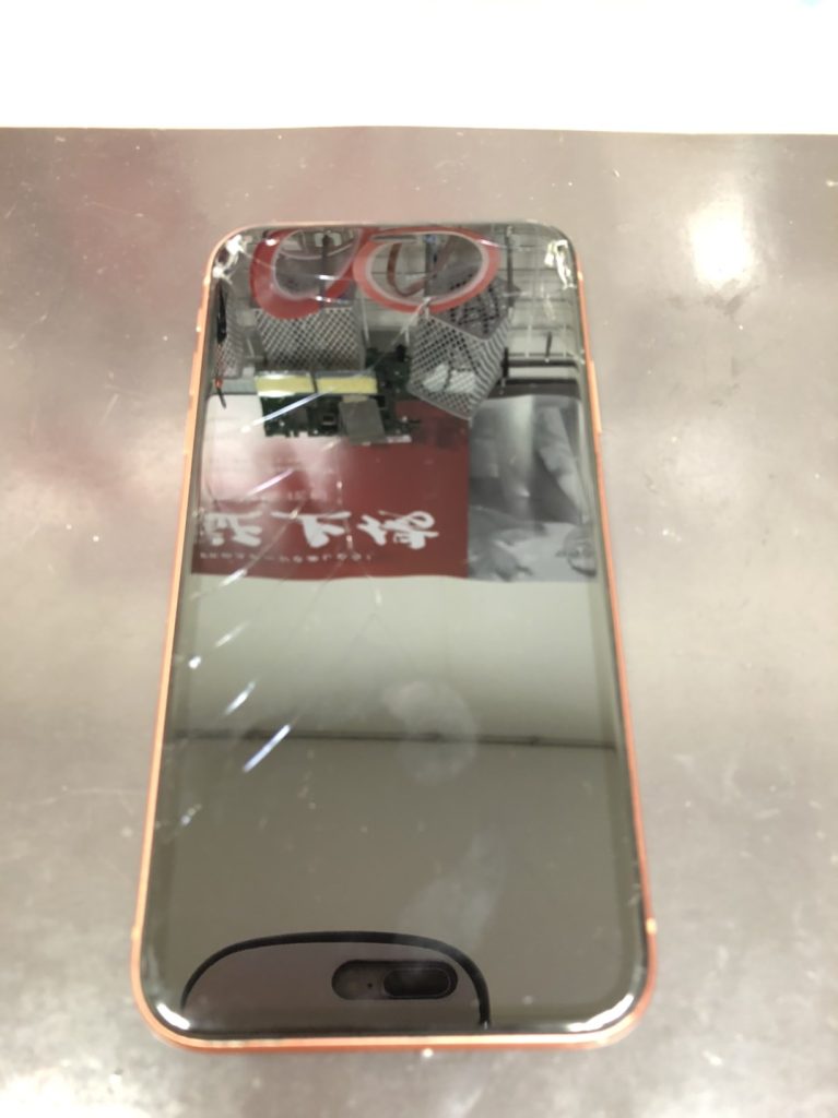 iPhone XRガラス液晶破損