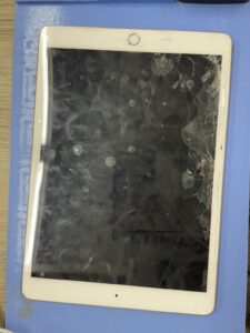 画面割れiPad