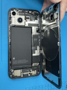 iPhone14分解
