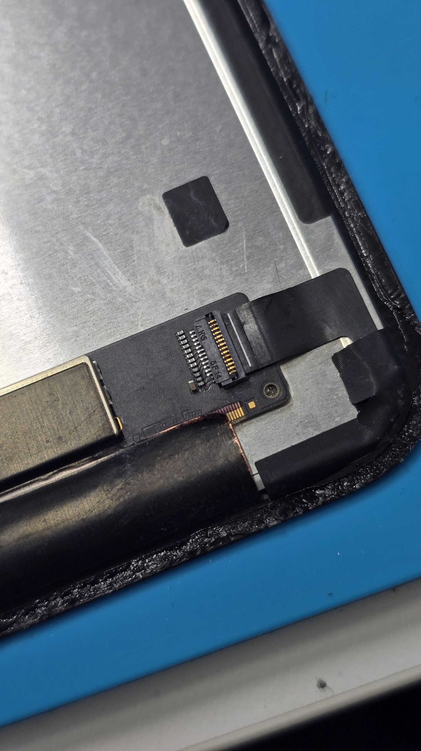 iPad Air(第5世代)】水に濡れて起動しなくなったiPadもお任せ