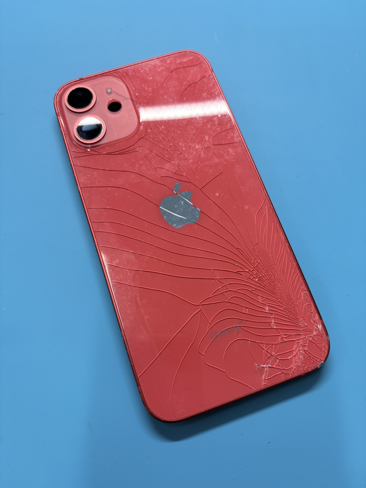 iPhone 12 mini 背後画面ひび割れ iPhone12miniバックガラス割れ交換を致しました！背面ガラス割れ