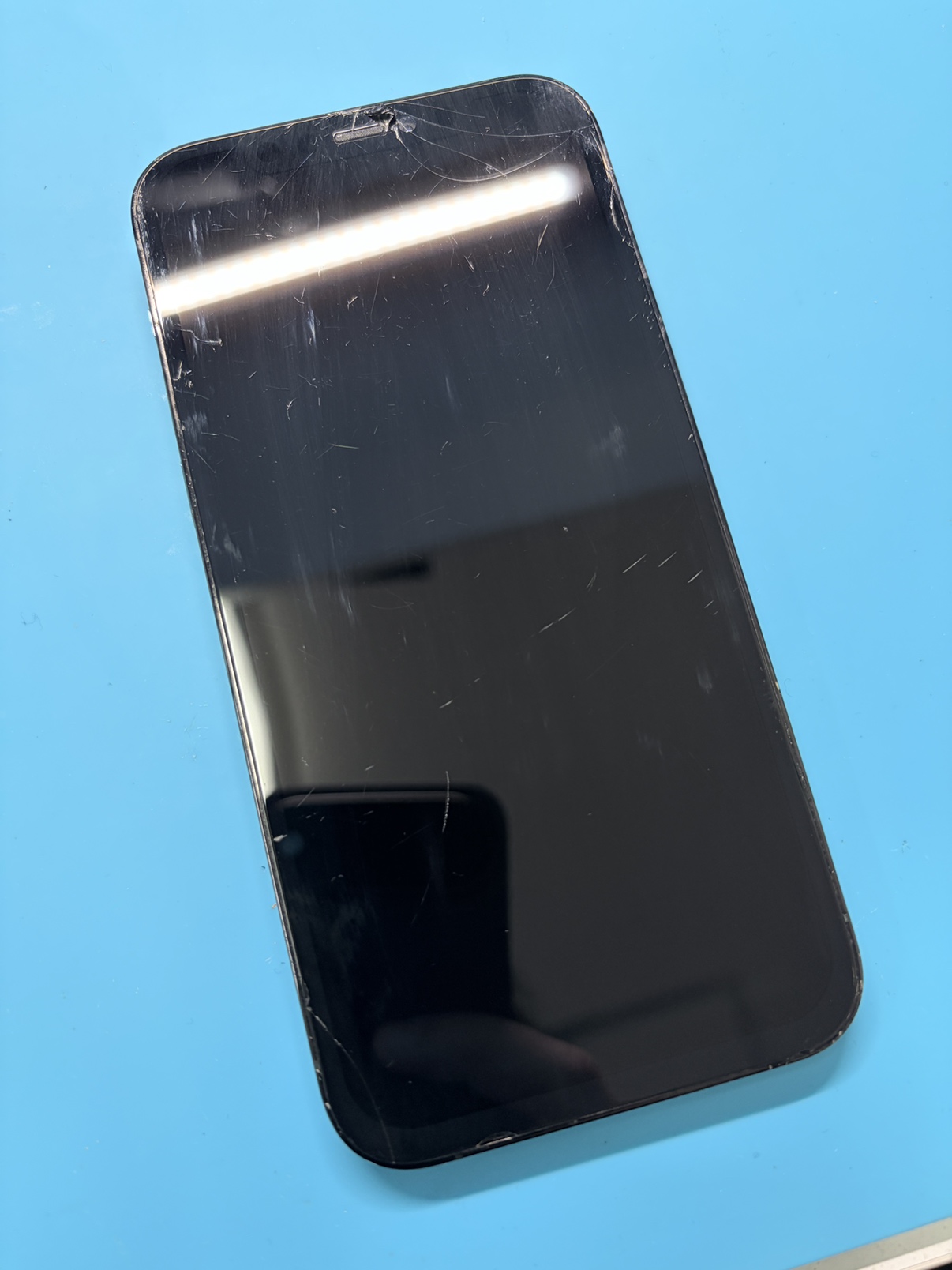 iPhone 12 Pro】画面割れ＆水濡れによる表示不良も復旧可能