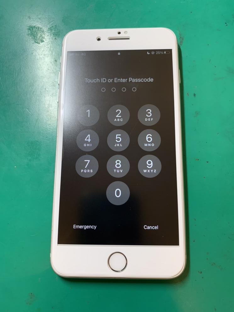 修理後のiPhone7Plus
