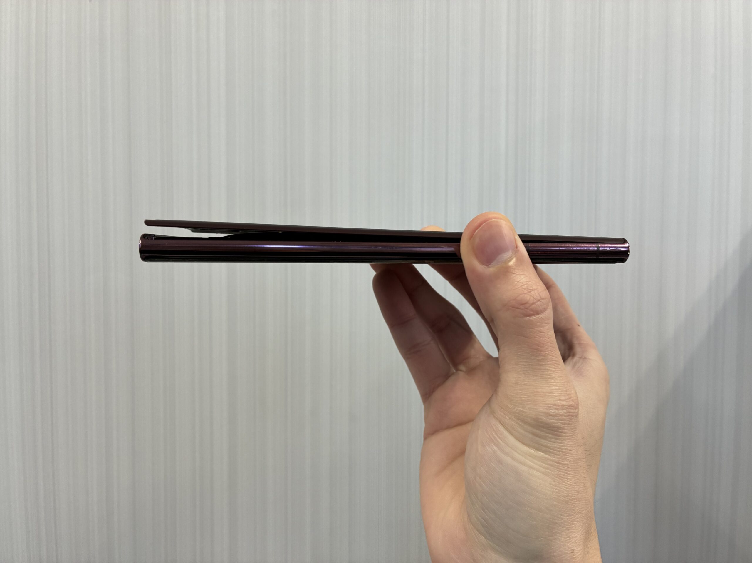 Galaxy S22 Ultra 5Gのバッテリー交換は即日対応可能です！ | スマ