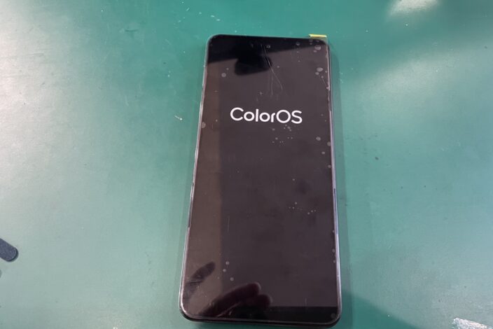 OPPO A3 5G】落下による画面破損。 | スマホスピタル たまプラーザ駅前