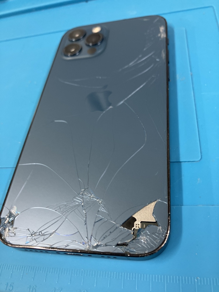 iPhone13pro 512GB 前背面破損あり iPhone13Promax背面ガラスが割れてしまった【iPhone修理熊谷