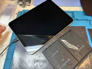 iPad10のバッテリー交換が完了した修理後の状態