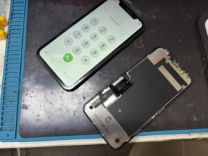 iPhone11の画面交換修理が完了した状態