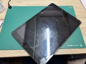 iPad7が充電できなくなった状態(自由が丘・スマホスピタル自由が丘店)
