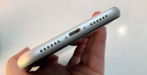 iPhoneXR 充電口 修理 小田原