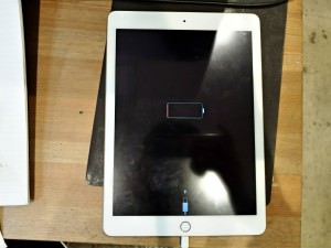 iPadAirドックコネクター交換