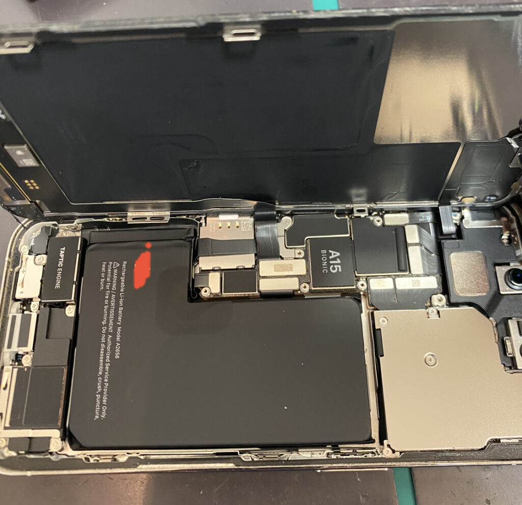 iPhone13pro 画面交換