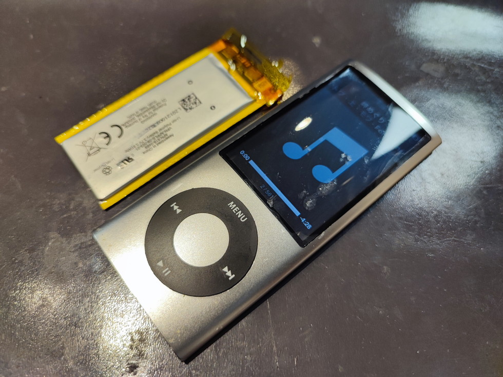 新宿アルタ店 Ipod Nano 第5世代 のバッテリ交換もまだまだ対応可能です スマホスピタル新宿アルタ 新宿アルタ店 Ipod Nano 第5世代 のバッテリ交換もまだまだ対応可能です スマホスピタル新宿アルタ